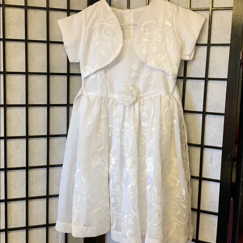 Girls communion white dress; size 6y